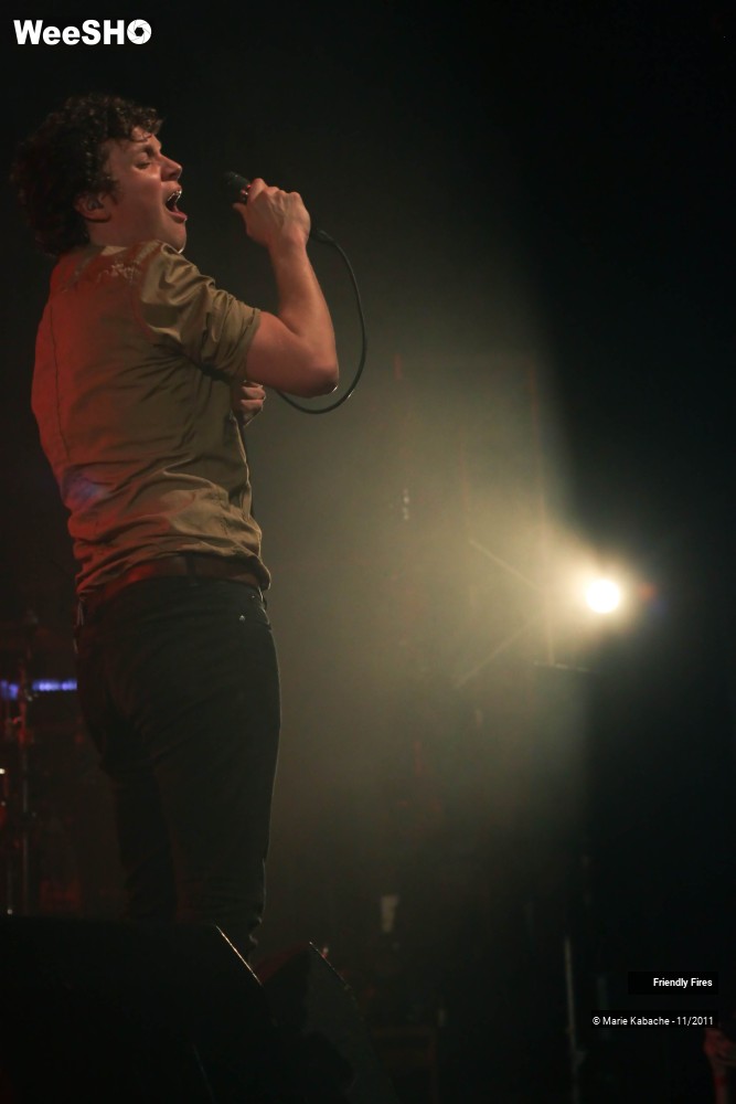 6/32 photos du spectacle Friendly Fires