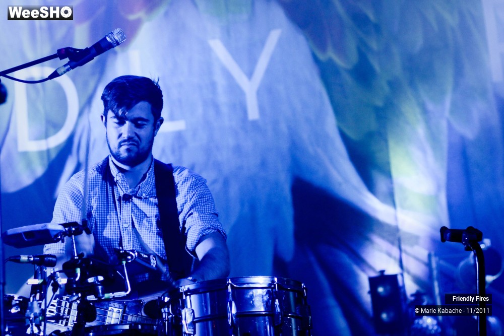 16/32 photos du spectacle Friendly Fires