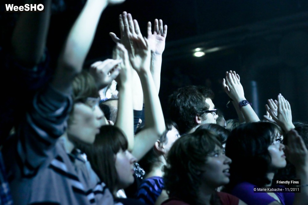 28/32 photos du spectacle Friendly Fires
