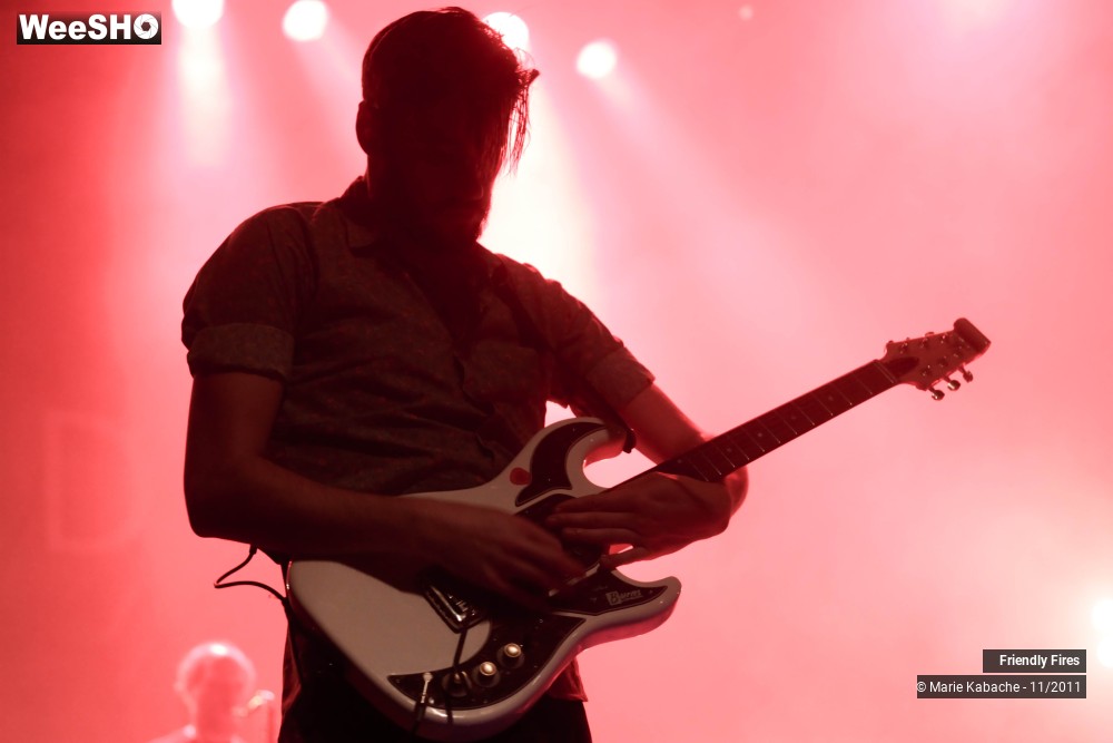31/32 photos du spectacle Friendly Fires