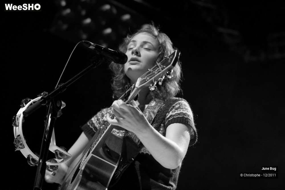 13/26 photos du spectacle June Bug