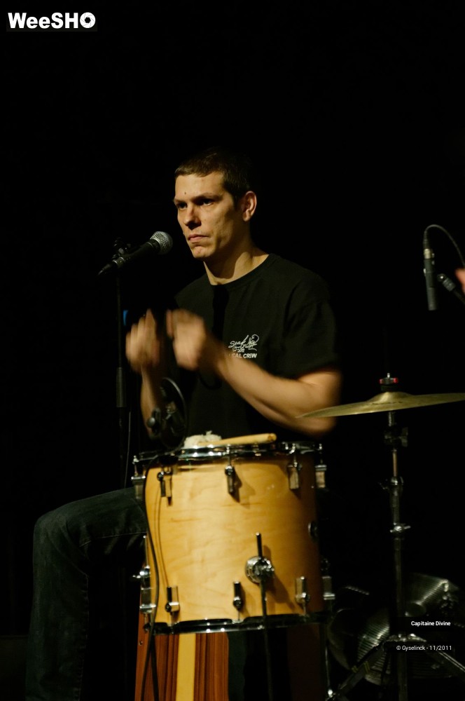 12/35 photos du spectacle Capitaine Divine