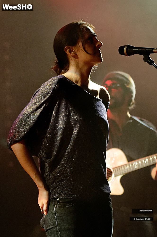 16/35 photos du spectacle Capitaine Divine