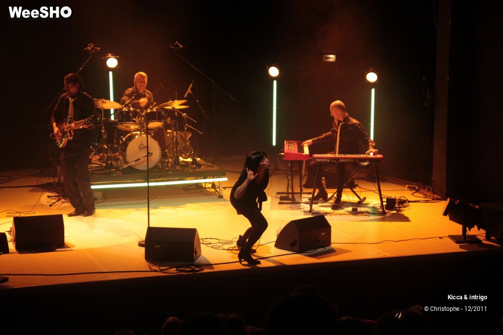 5/40 photos du spectacle Kicca & intrigo