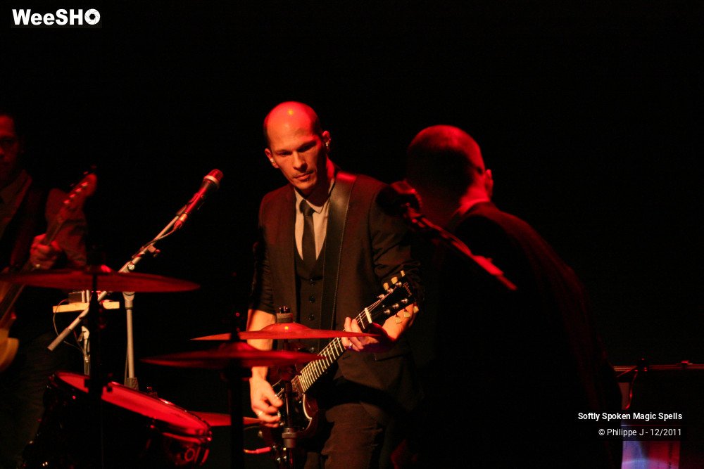 1/12 photos du spectacle Softly Spoken Magic Spells
