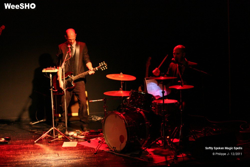 3/12 photos du spectacle Softly Spoken Magic Spells