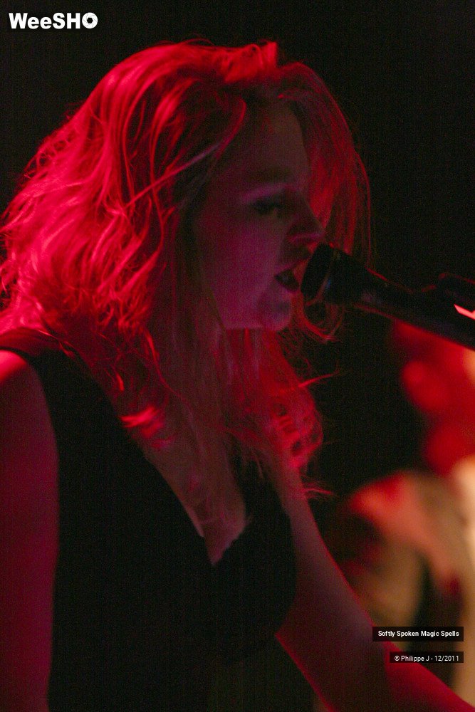 8/12 photos du spectacle Softly Spoken Magic Spells