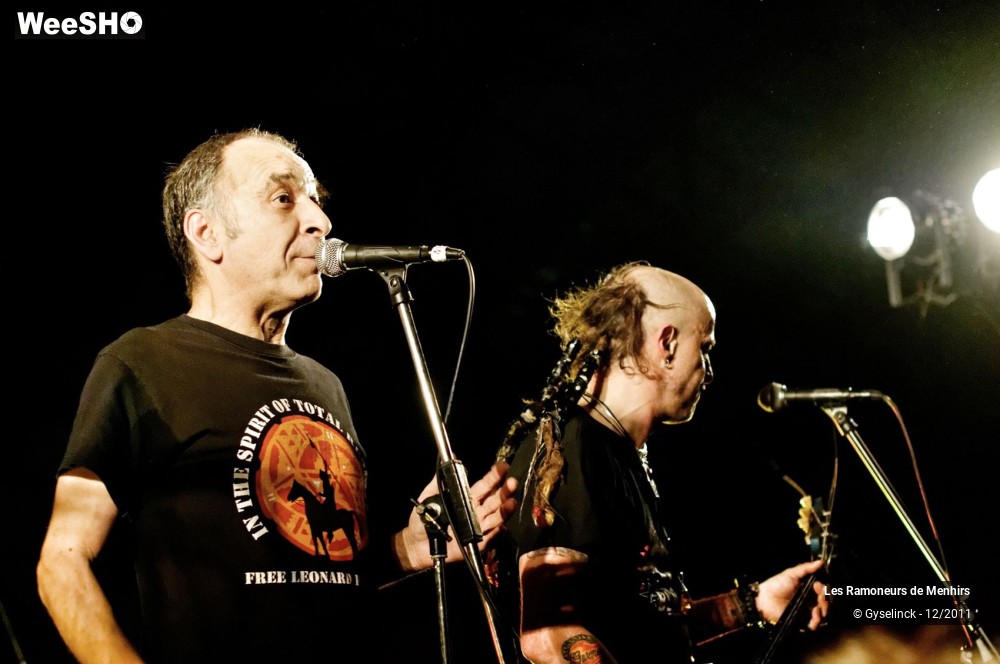 30/44 photos du spectacle Les Ramoneurs de Menhirs