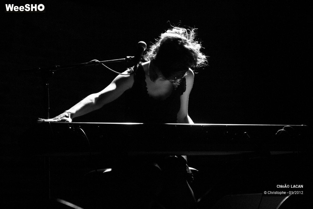 4/44 photos du spectacle Chloé Lacan