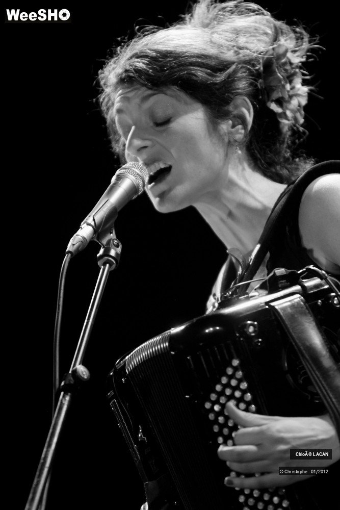 22/44 photos du spectacle Chloé Lacan