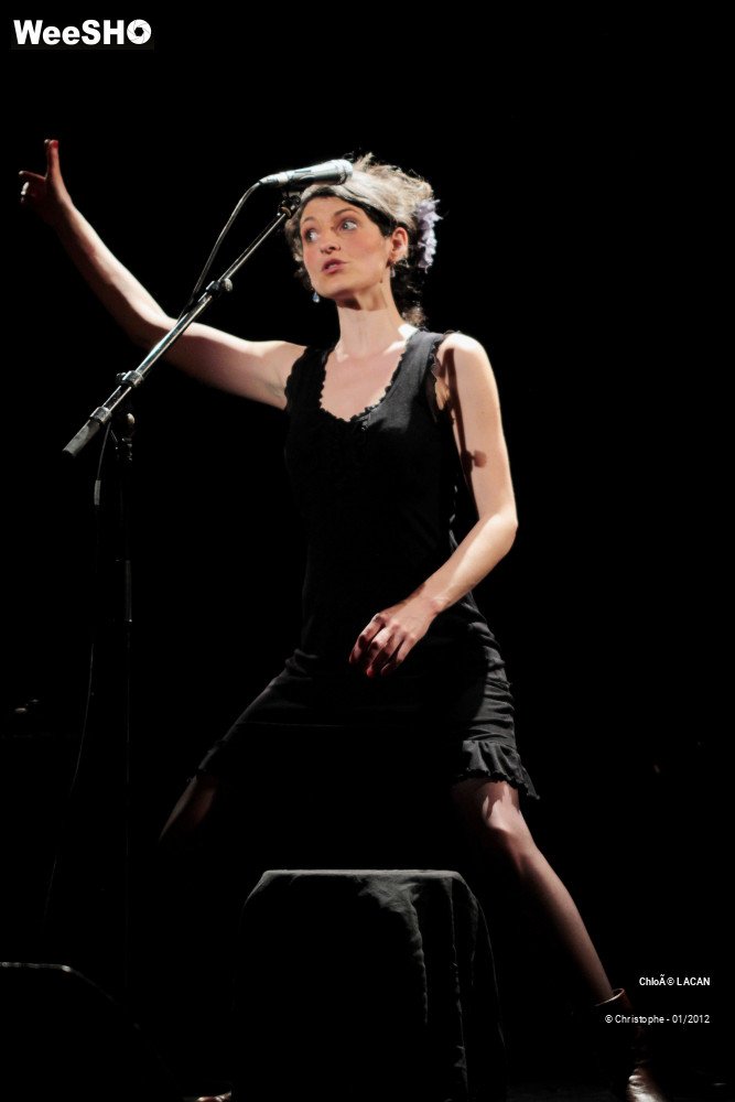 28/44 photos du spectacle Chloé Lacan