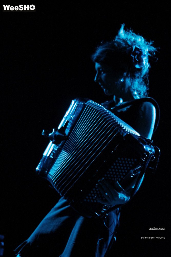 38/44 photos du spectacle Chloé Lacan