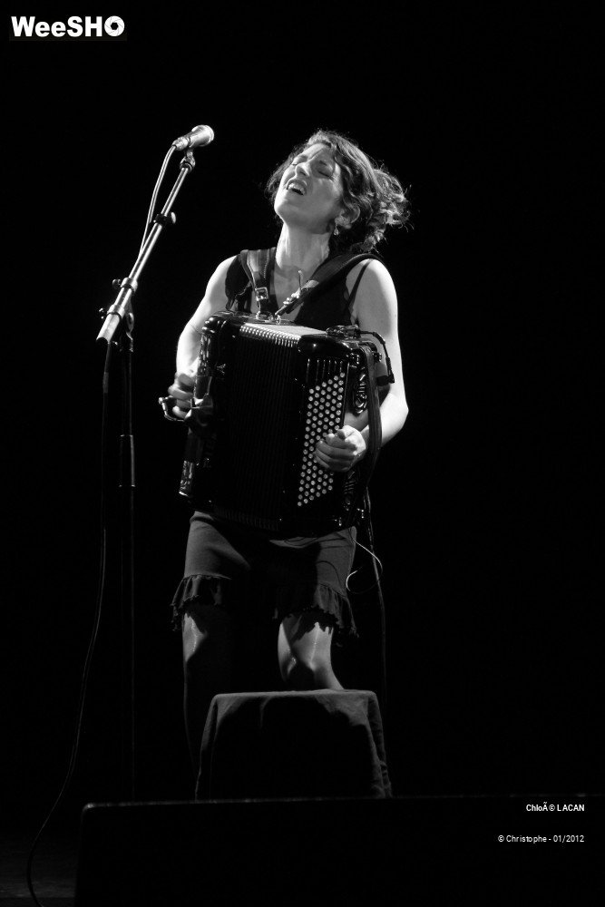 44/44 photos du spectacle Chloé Lacan