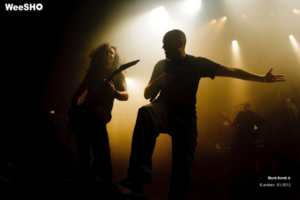 27/30 photos du spectacle Black Bomb A