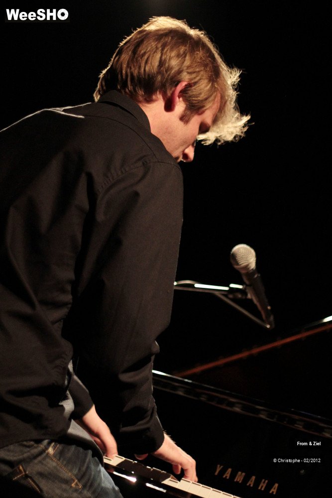 19/39 photos du spectacle From & Ziel