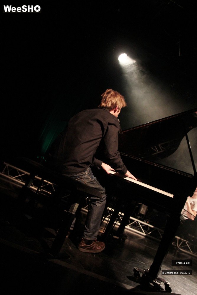 25/39 photos du spectacle From & Ziel