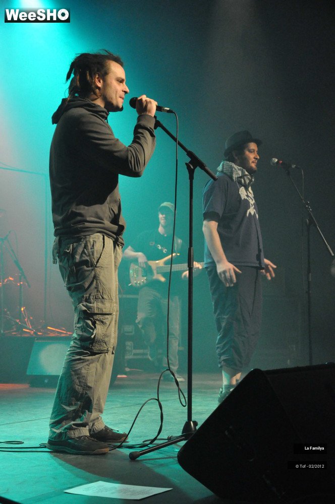40/43 photos du spectacle La Familya