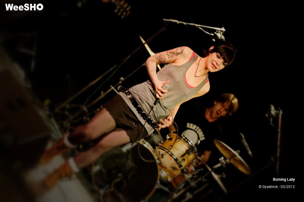 20/46 photos du spectacle Burning Lady