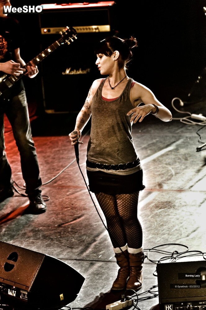 35/46 photos du spectacle Burning Lady