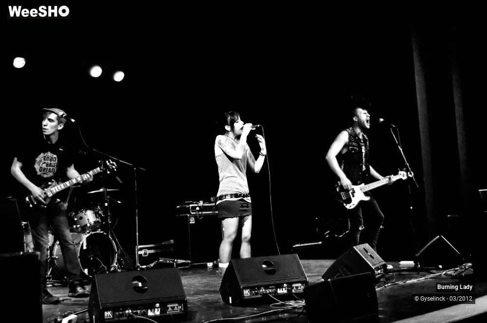 44/46 photos du spectacle Burning Lady