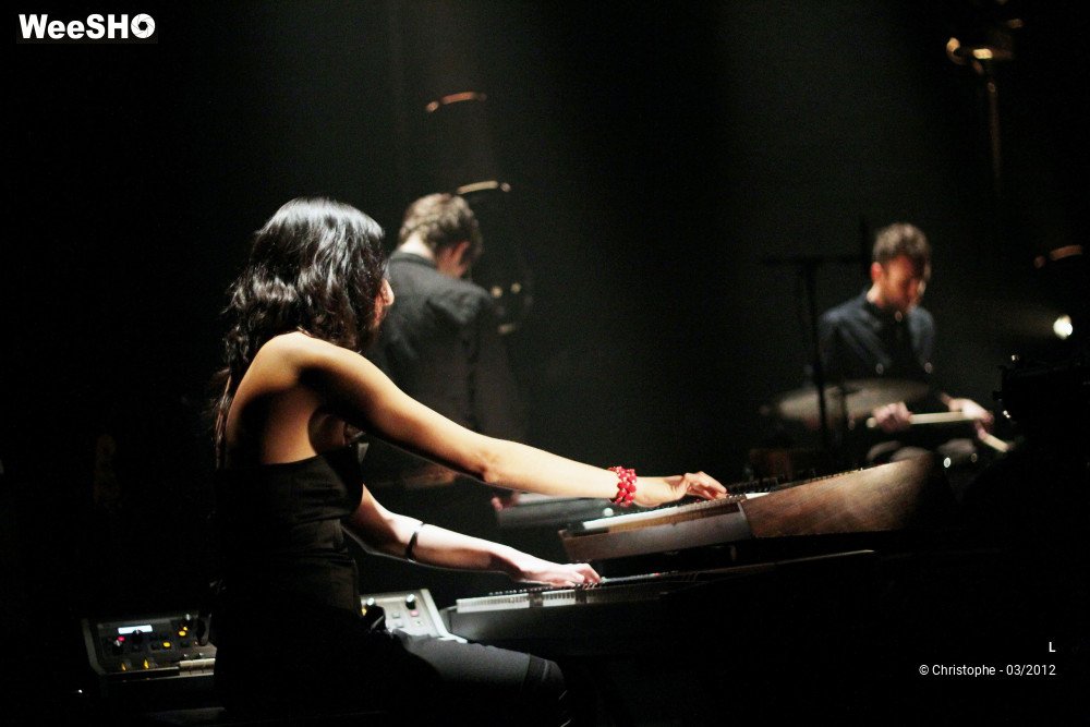 9/42 photos du spectacle L (Raphaële Lannadère)
