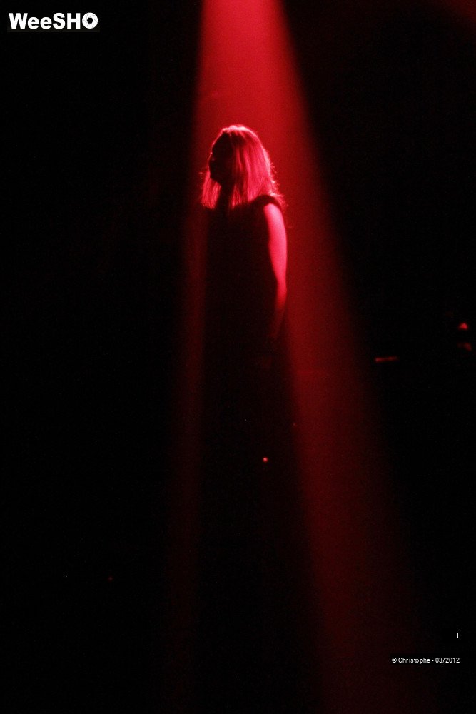 16/42 photos du spectacle L (Raphaële Lannadère)