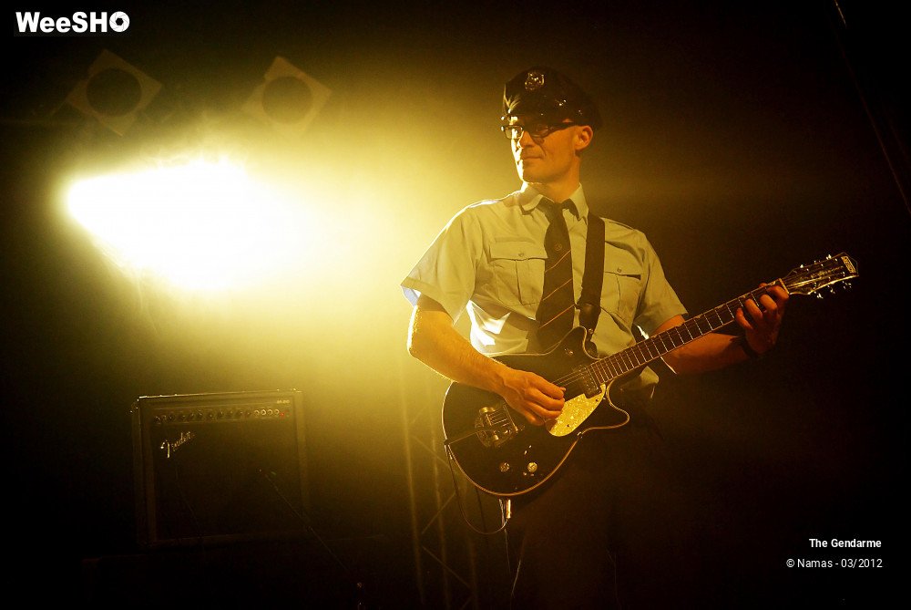 7/37 photos du spectacle The Gendarme