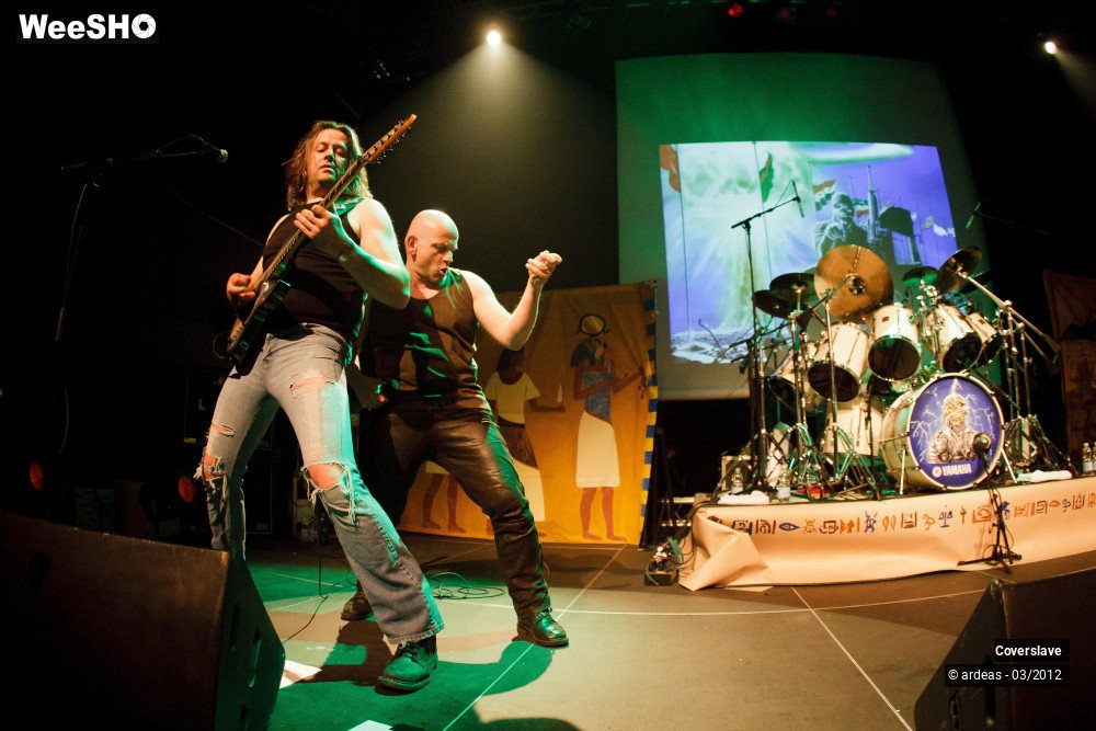 19/38 photos du spectacle Coverslave