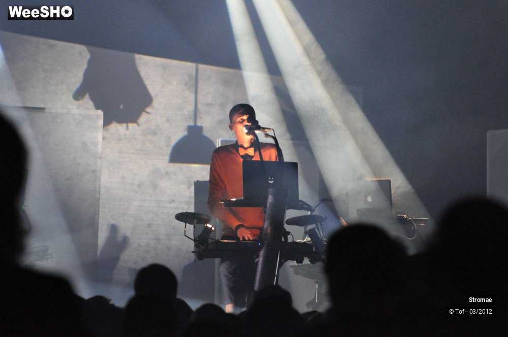 9/46 photos du spectacle Stromae