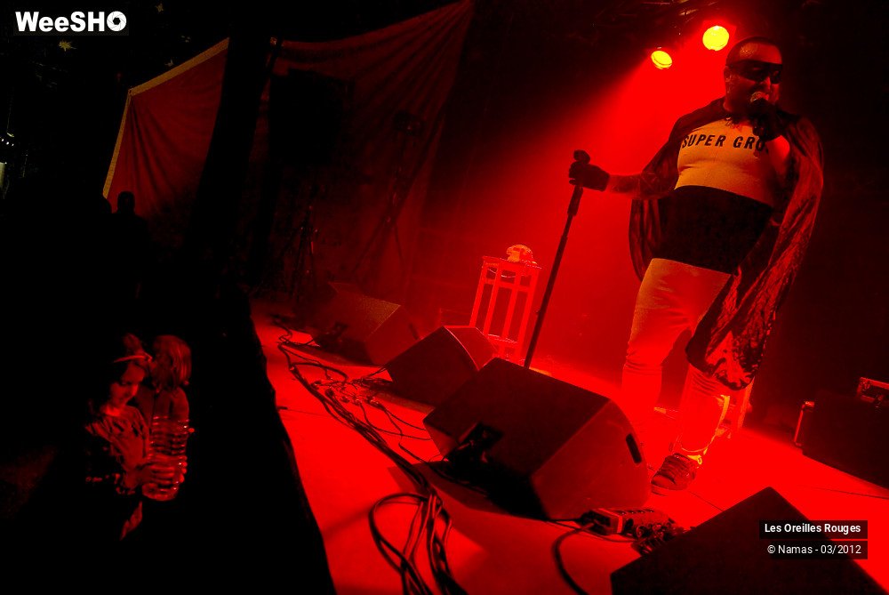 1/26 photos du spectacle Les Oreilles Rouges