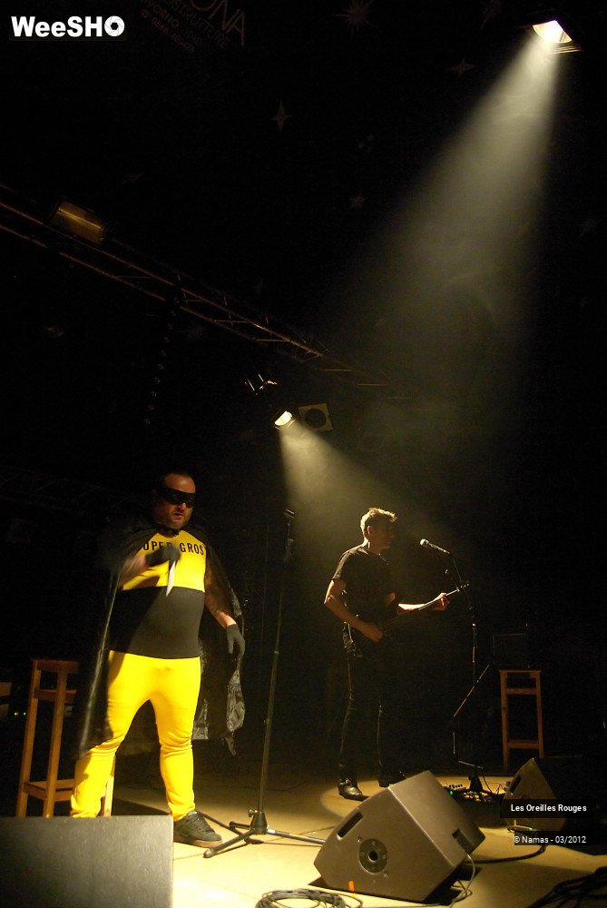 21/26 photos du spectacle Les Oreilles Rouges