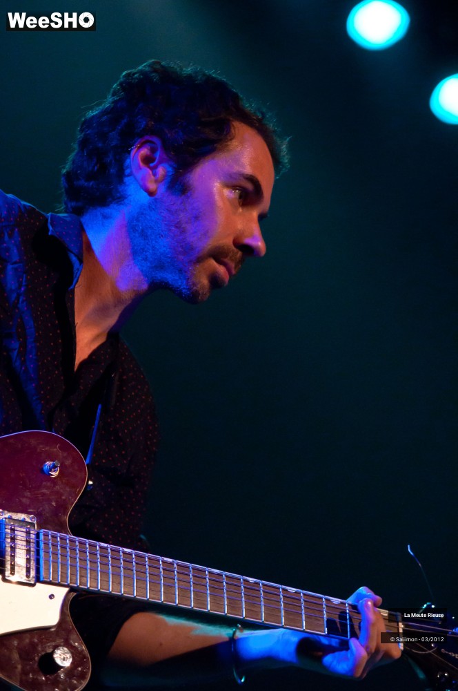2/32 photos du spectacle La Meute Rieuse