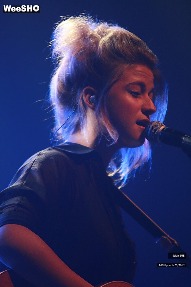 18/20 photos du spectacle Selah Sue