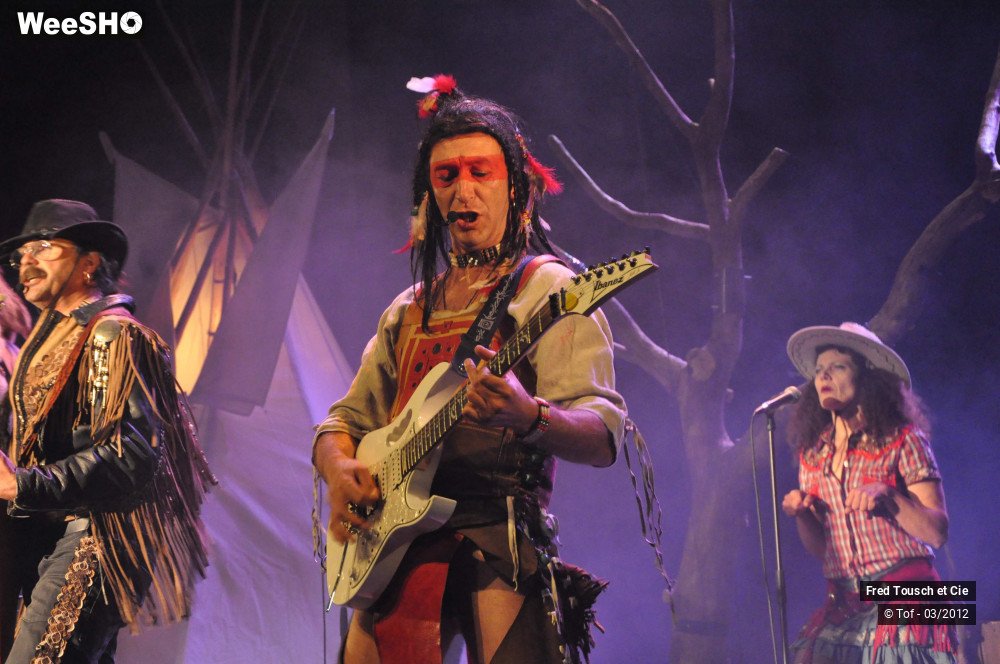6/50 photos du spectacle Le retour du grand Renard Blanc