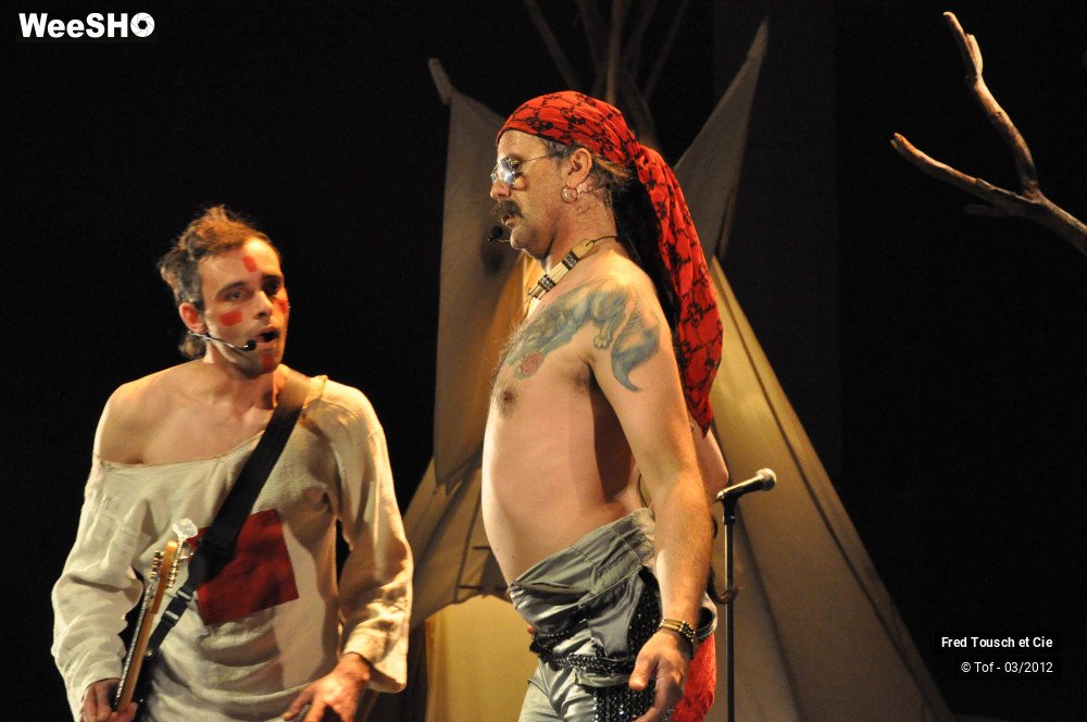 21/50 photos du spectacle Le retour du grand Renard Blanc