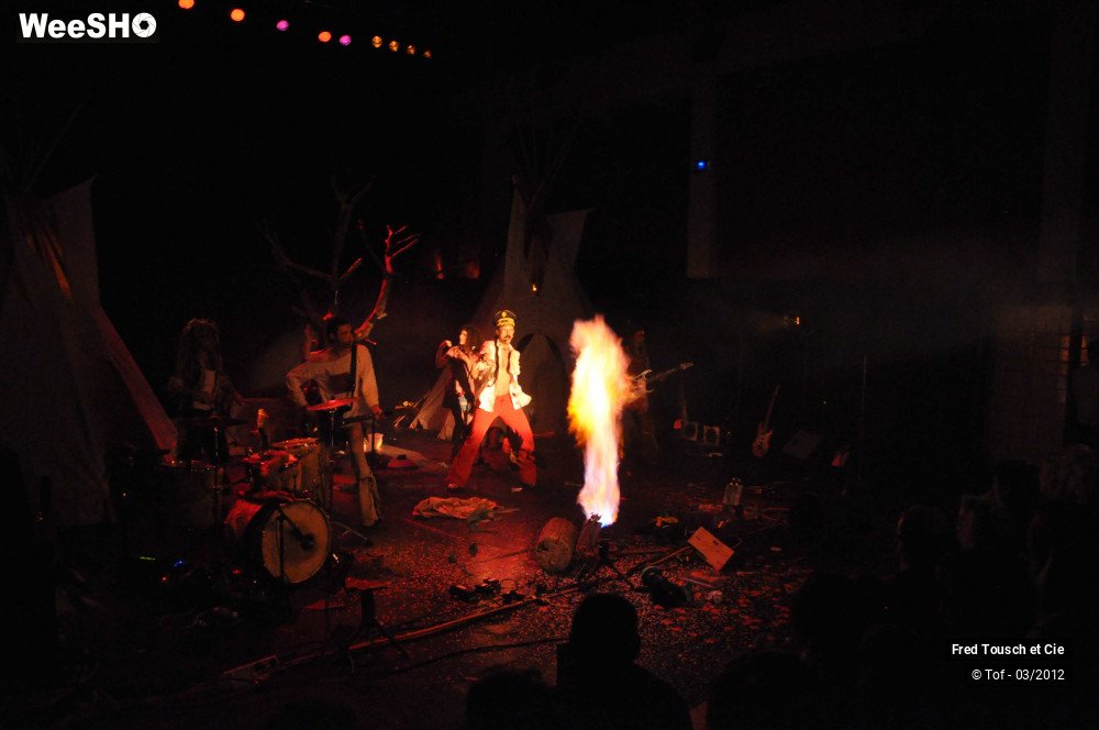 33/50 photos du spectacle Le retour du grand Renard Blanc