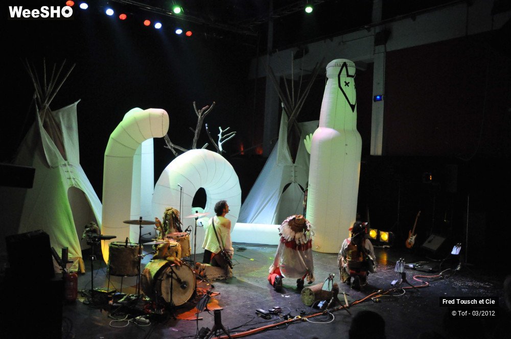 42/50 photos du spectacle Le retour du grand Renard Blanc