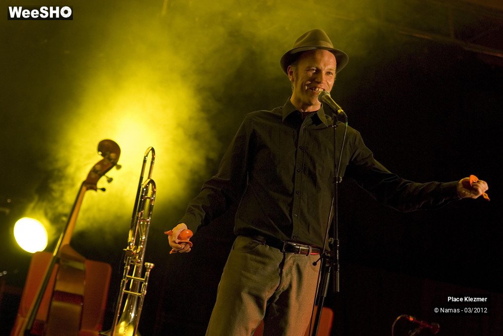 11/28 photos du spectacle Place Klezmer