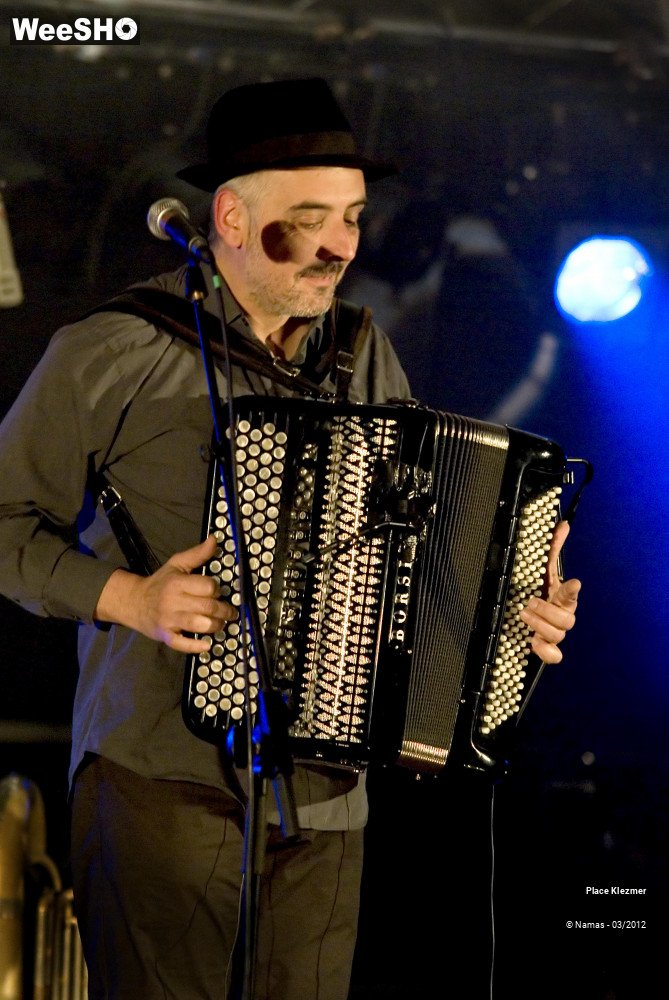 22/28 photos du spectacle Place Klezmer
