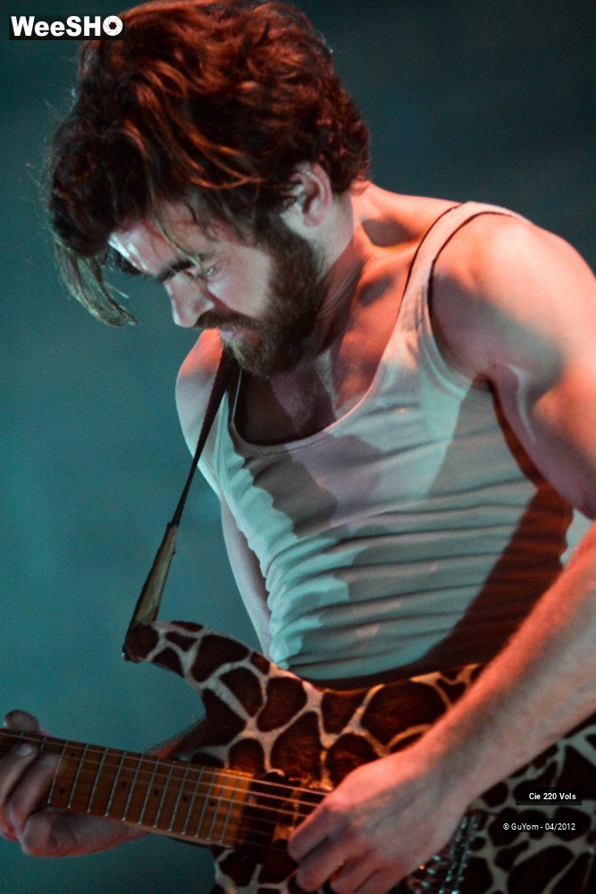 46/50 photos du spectacle Larsen ...en bas