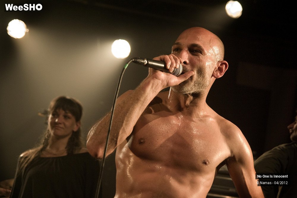 6/33 photos du spectacle No One is Innocent