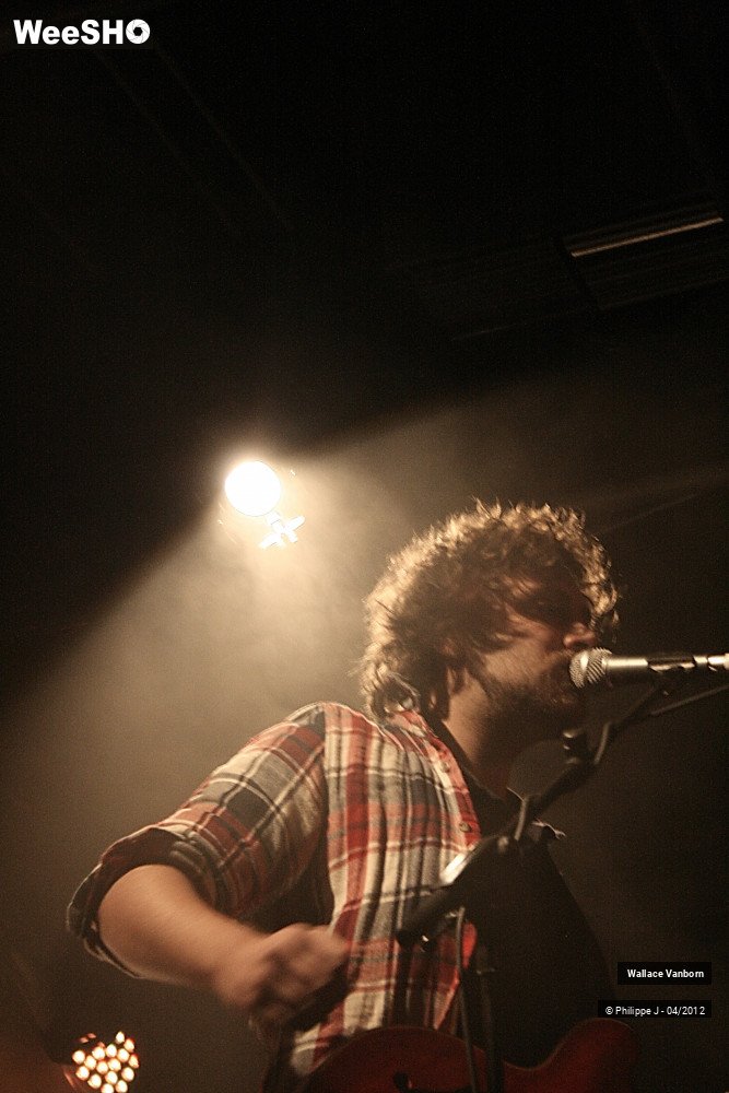 14/16 photos du spectacle Wallace Vanborn