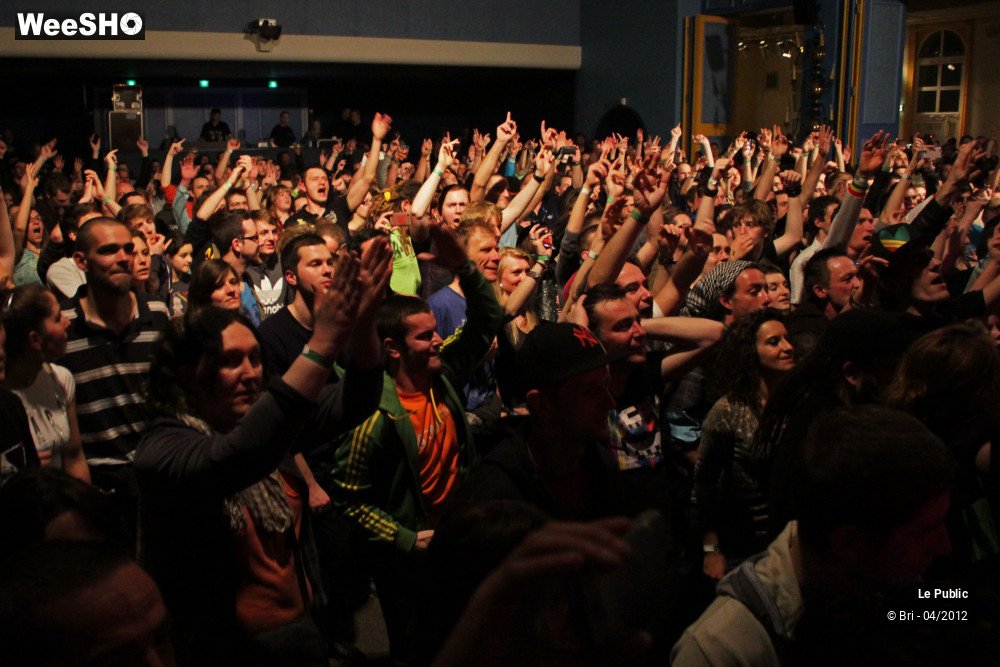 3/23 photos du spectacle Les Enchanteurs 2012 Ambiance