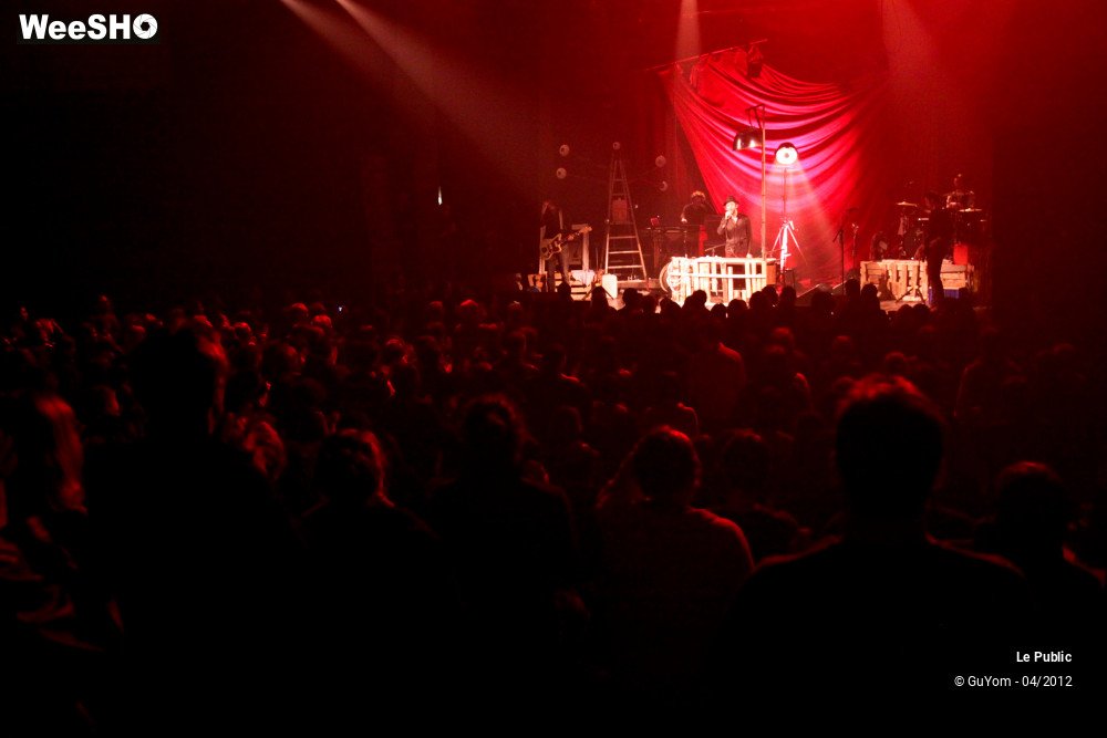 8/23 photos du spectacle Arthur H Ambiance