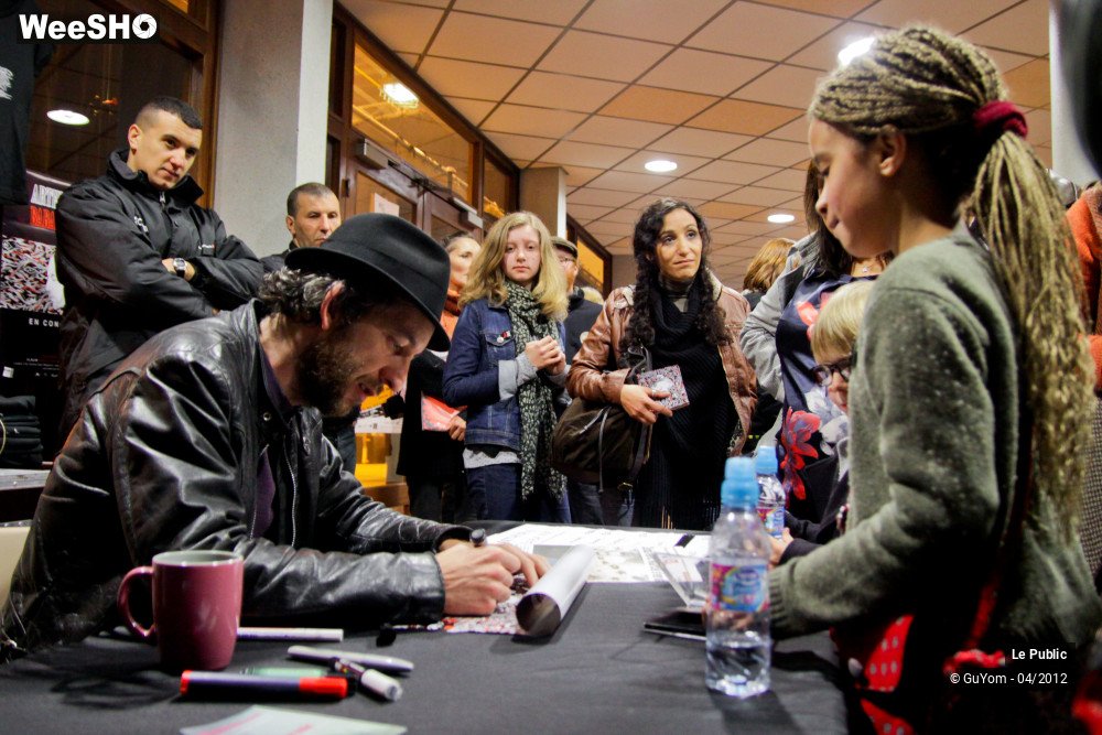 13/23 photos du spectacle Arthur H Ambiance