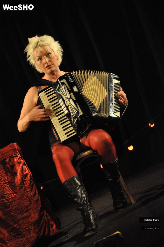 38/39 photos du spectacle Mathilde Braure