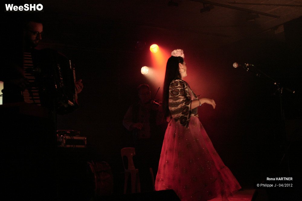 2/22 photos du spectacle Rona Hartner