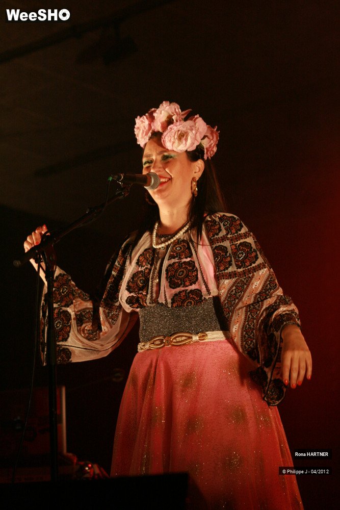 20/22 photos du spectacle Rona Hartner
