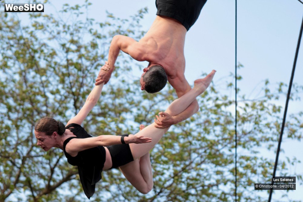 10/50 photos du spectacle LES SéLèNES Heures séculaires