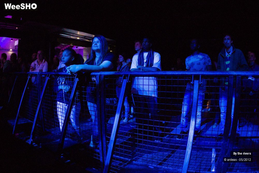 9/37 photos du spectacle By the rivers